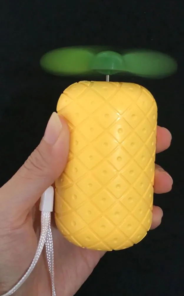 MO0010 Yellow Adorable Pineapple Mini Fan
